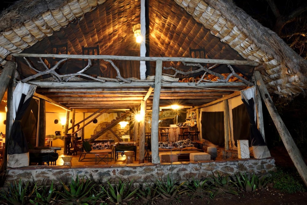 Deluxe Tent, Garden View