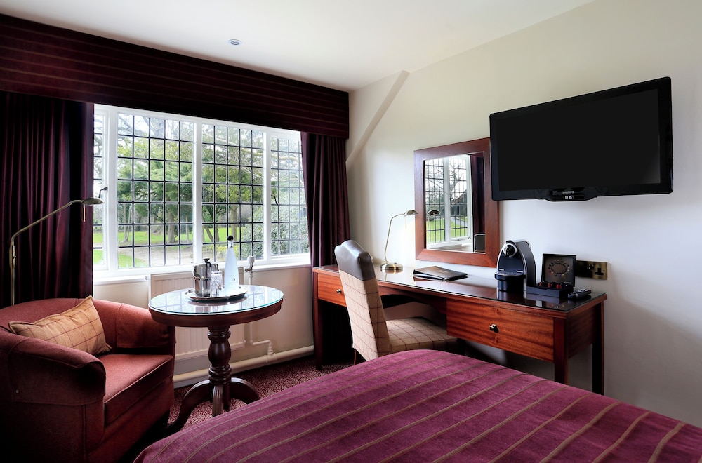 Deluxe Room, 1 King Bed (Super Deluxe King) - Photo 1