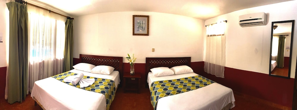 Standard Room, 2 Double Beds