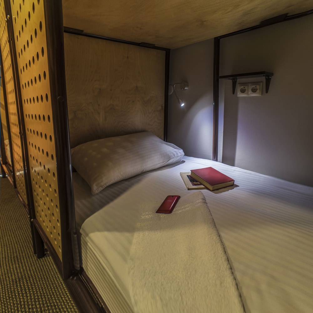 Shared Dormitory, Mixed Dorm (for 8 people)