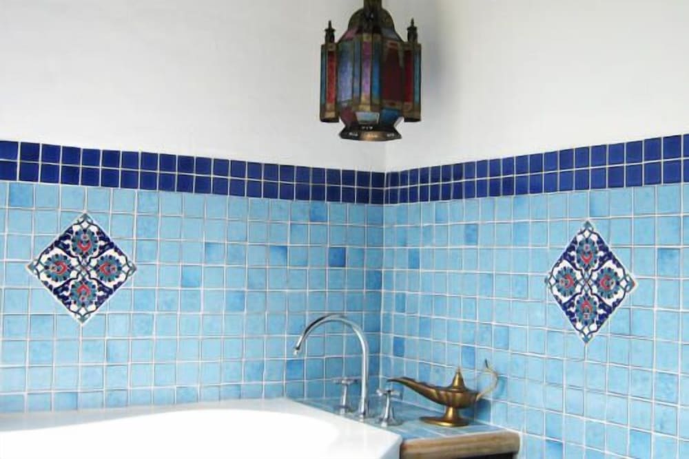 Standard Suite, 2 Bedrooms, Non Smoking, Kitchenette (Smoky Paprika) photo 3
