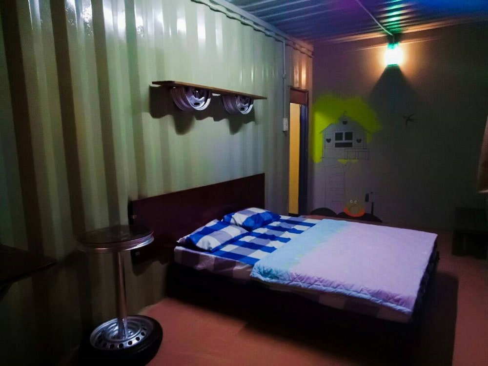 Design Triple Room