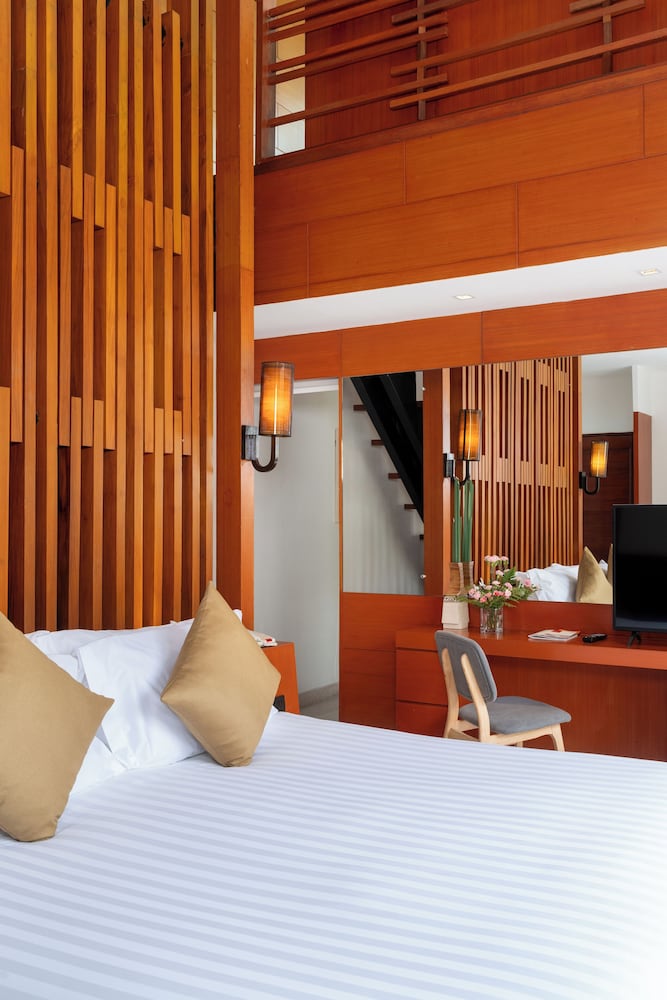 Grand Pool Villa with Loft photo 2