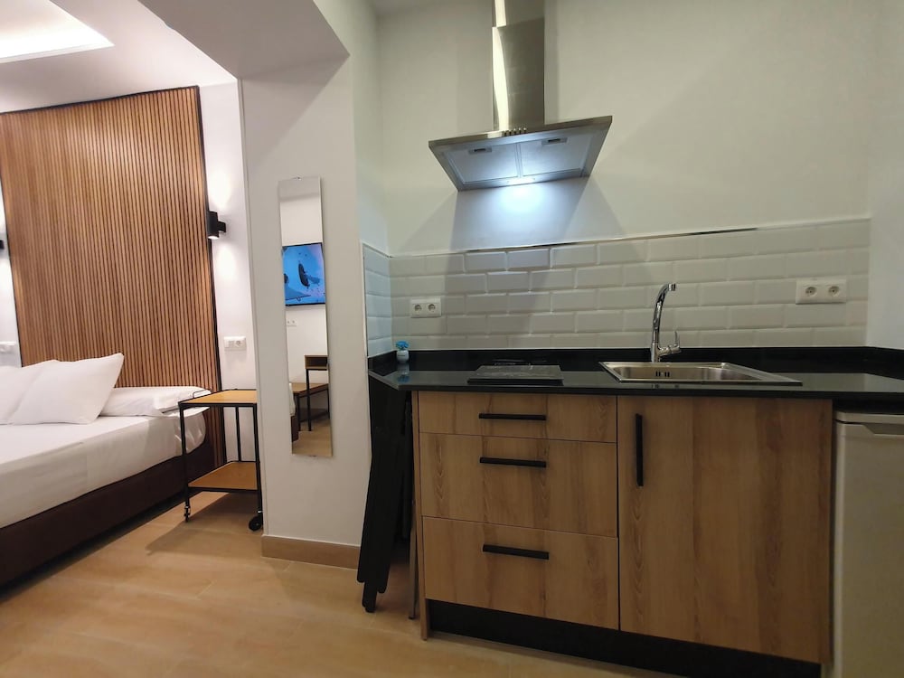 Superior Twin Room, Kitchenette