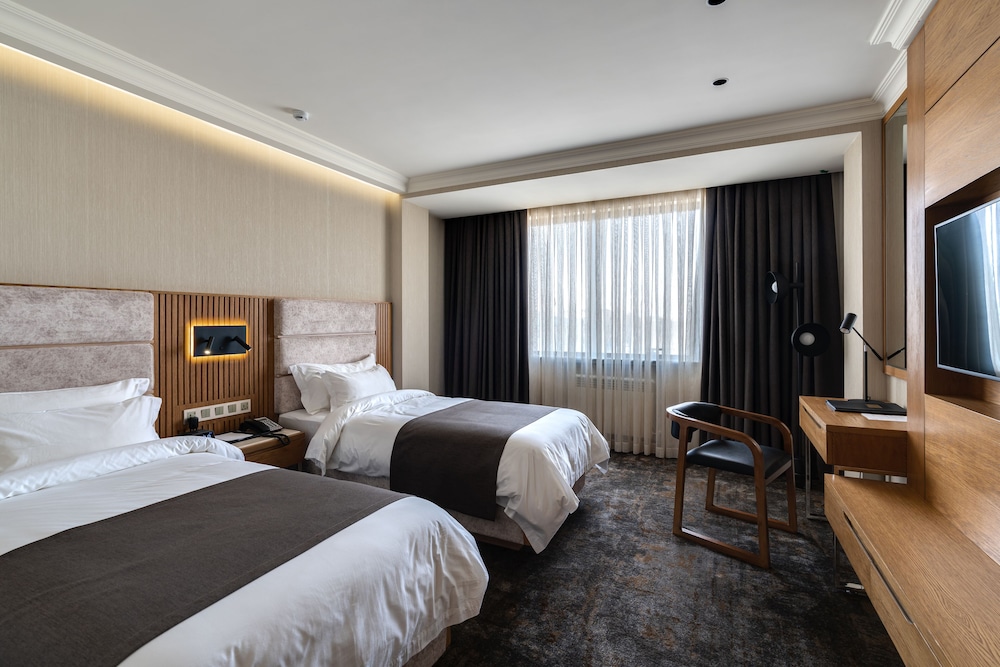Junior Twin Room