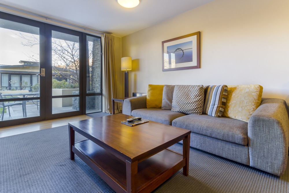 2 Bedroom Garden Suite - Photo 3