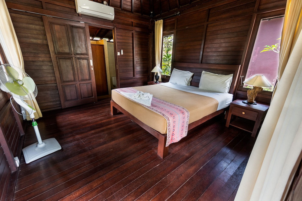 Bungalow, 1 Double Bed, Pool View photo 3