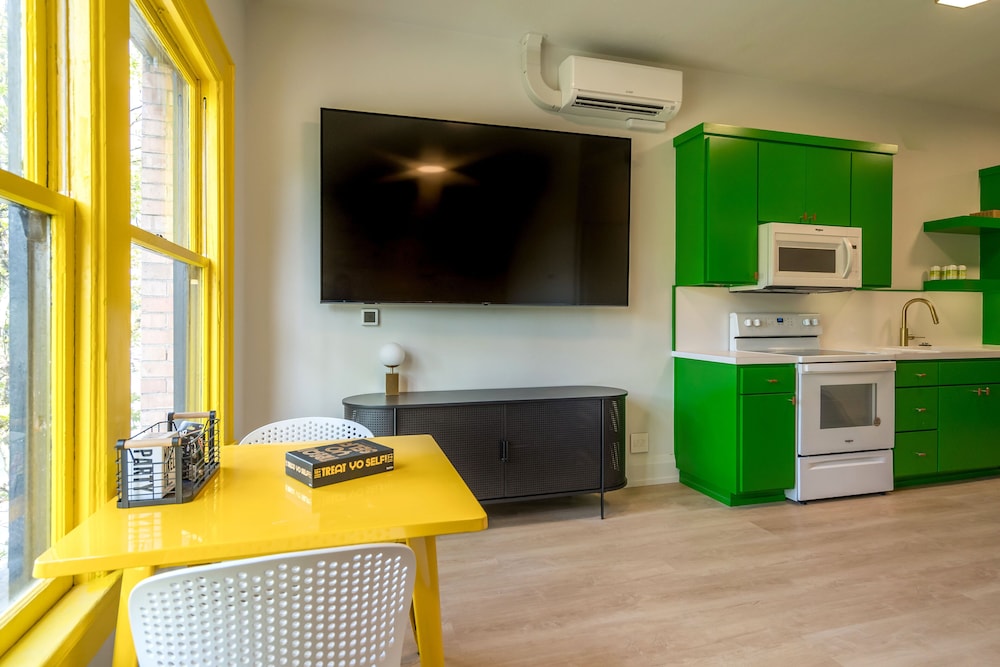 Luxury Apartment photo 3