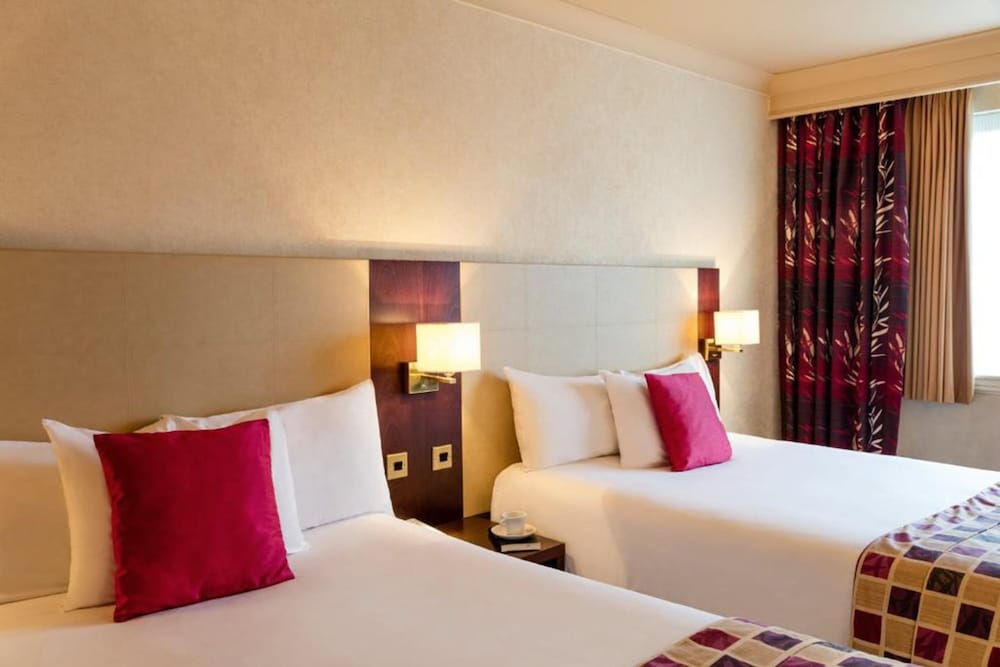 Classic Twin Room, 2 Twin Beds photo 2
