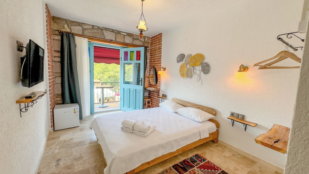 Standard Double Room - Photo 1