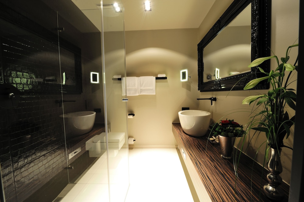 Deluxe Room - Photo 7