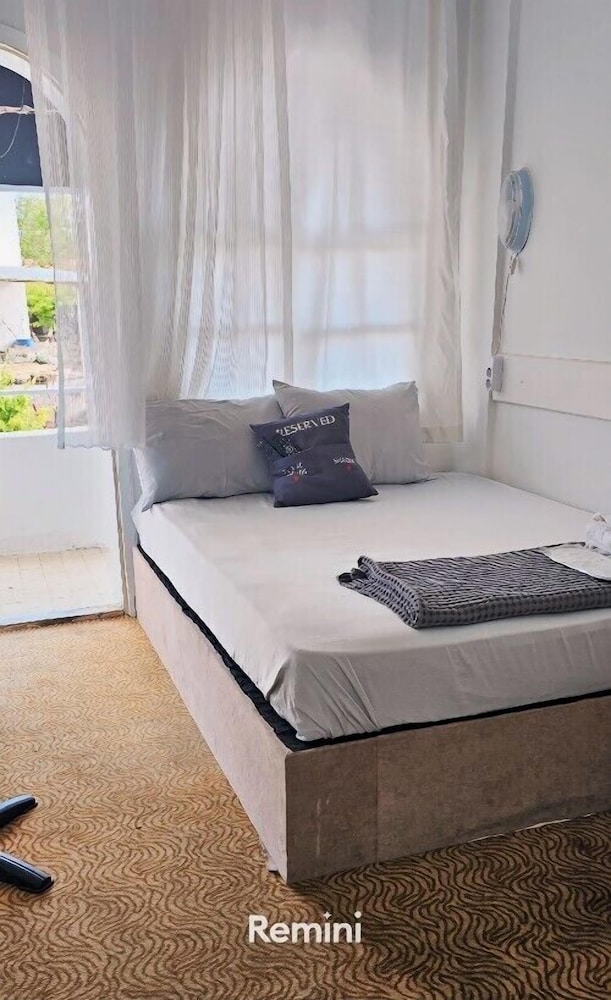 Basic Room, Garden View