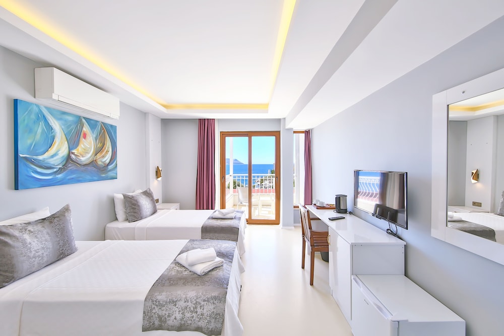 Twin Room, Sea View photo 1
