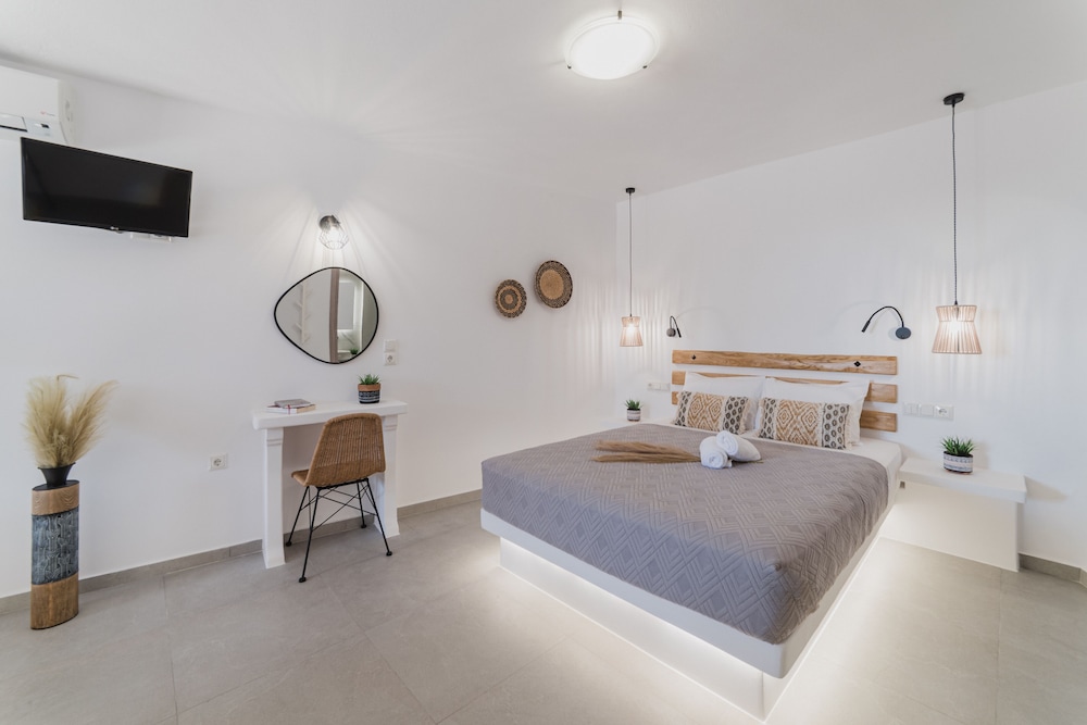 Deluxe Studio Suite, Sea View photo 3