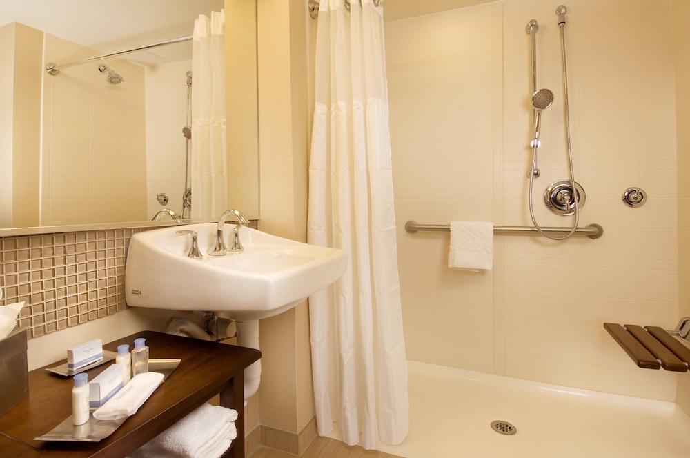 Room, Accessible - Photo 3