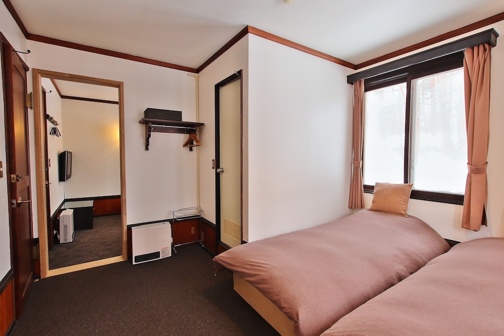 Design Quadruple Room