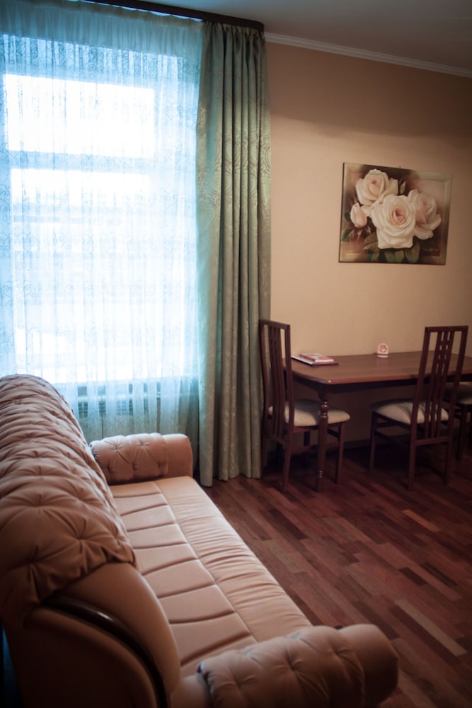 Suite, 1 Bedroom photo 2