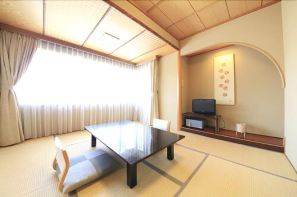 Japanese & Western Room (8Tatami and Twin), City View photo 3