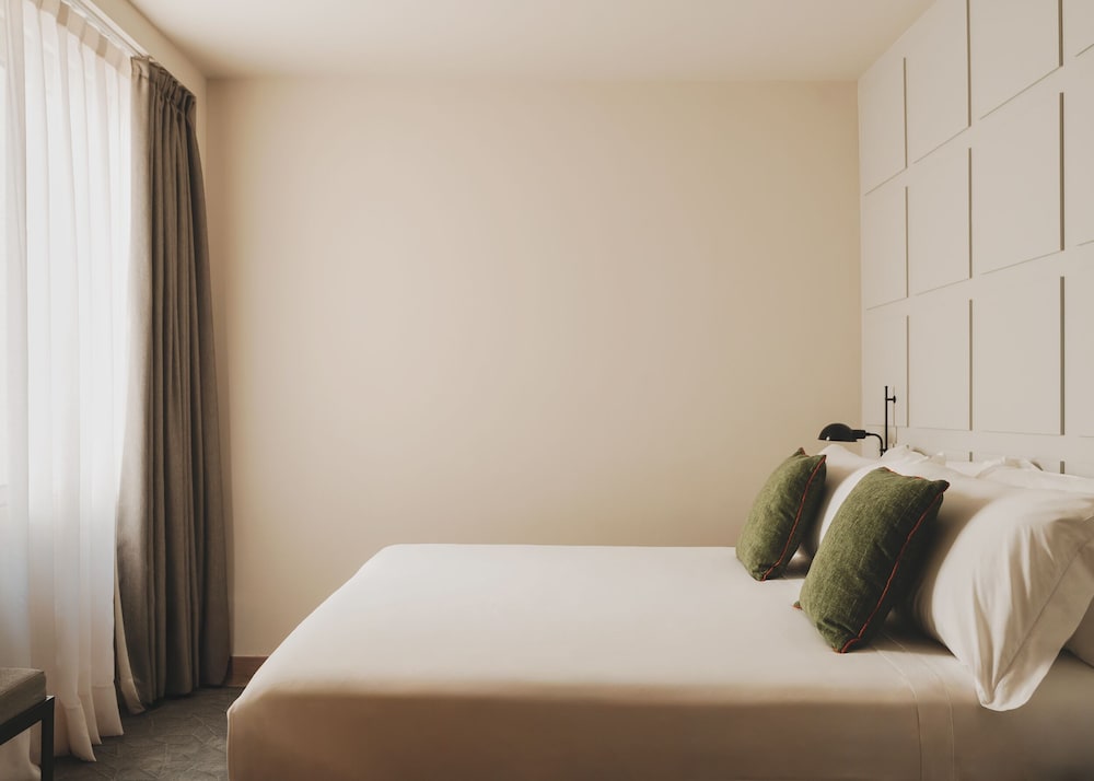 Deluxe Room (Family Room) photo 2