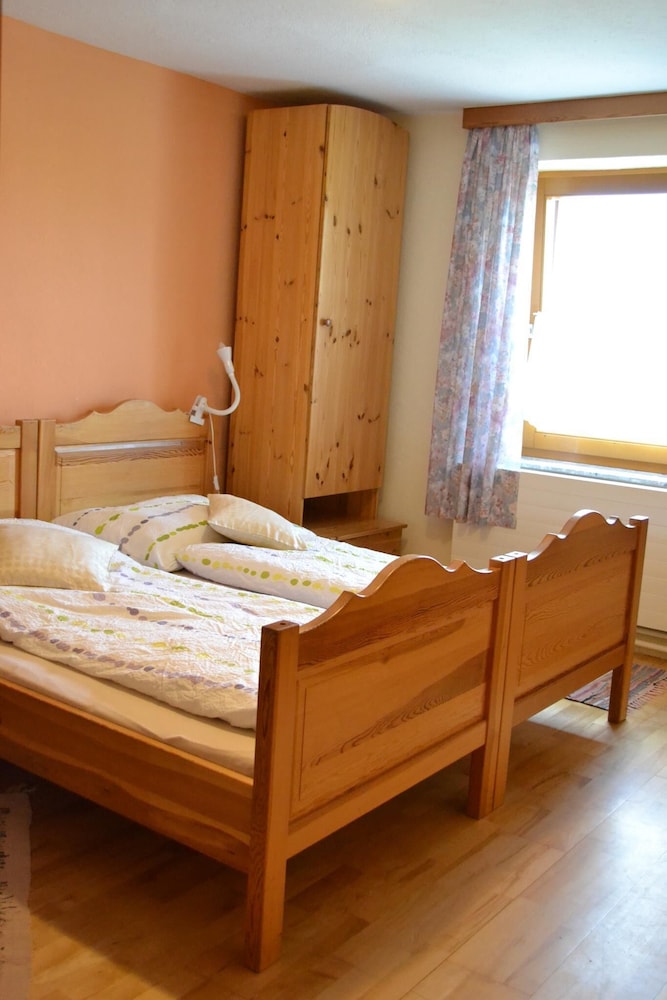 Basic Double Room photo 1
