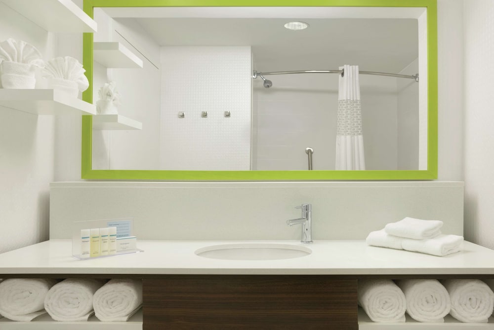 Studio, 2 Queen Beds, Accessible, Bathtub (Mobility & Hearing) - Photo 3