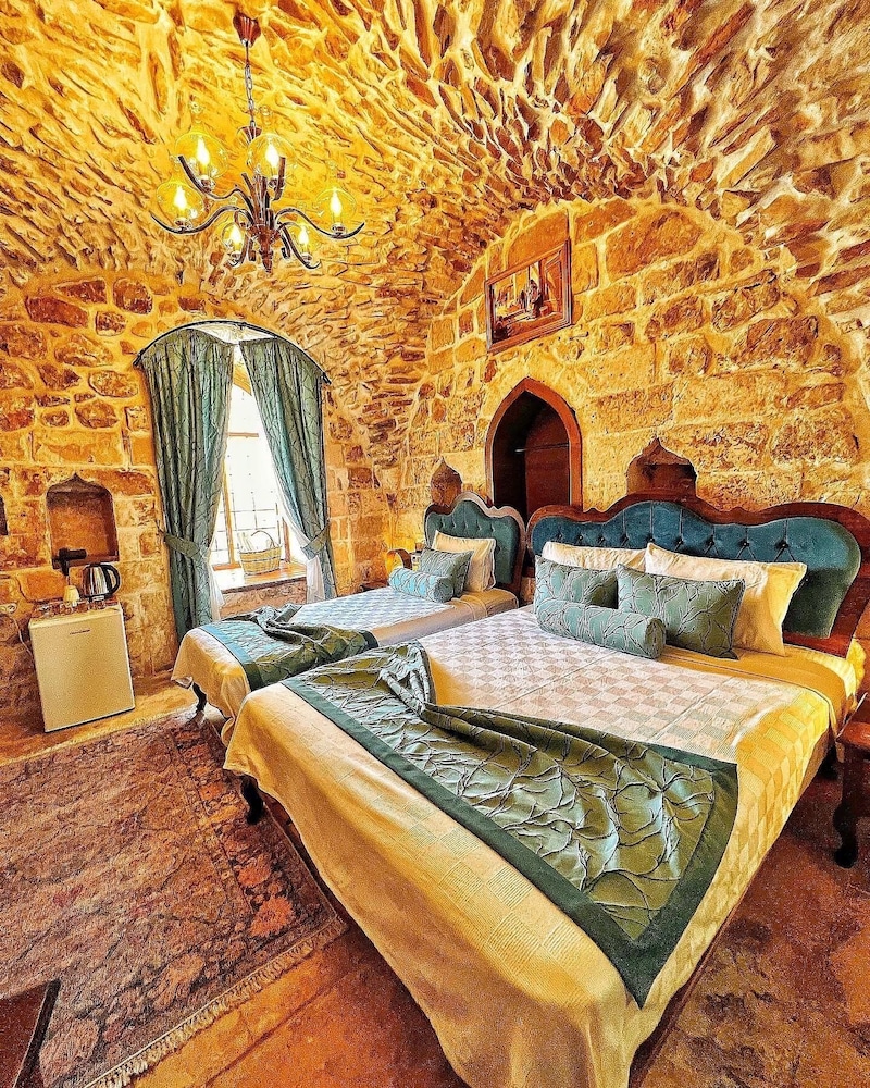 Comfort Room, Multiple Beds, Courtyard View - Photo 1