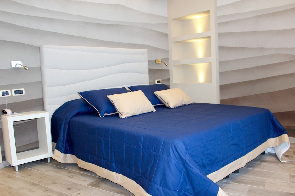 Deluxe Double Room, Non Smoking, Sea View - Photo 4