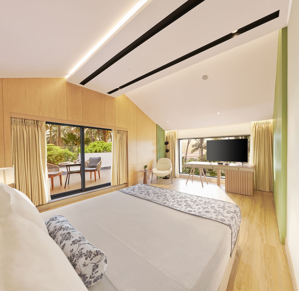 Suite, Bay View - Photo 1