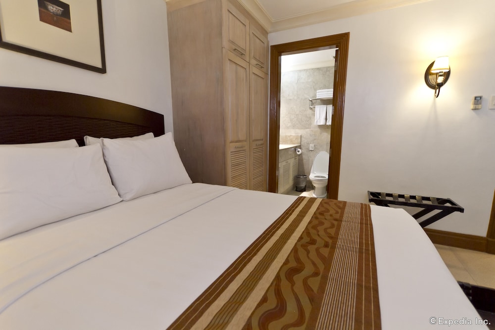 Deluxe Suite (2-bedroom) - Photo 7