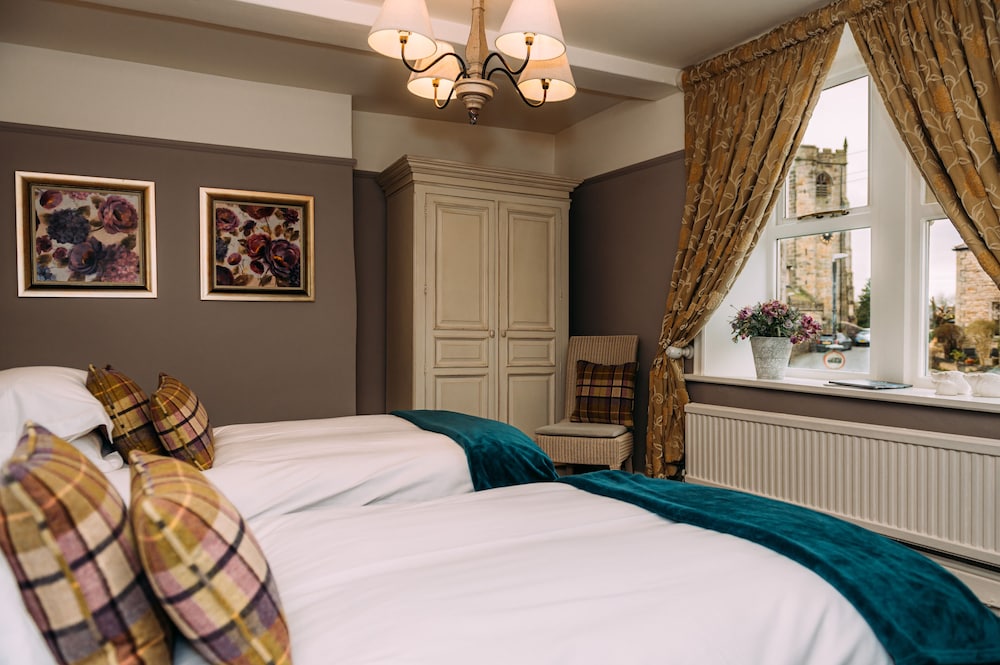 Standard Double or Twin Room photo 3