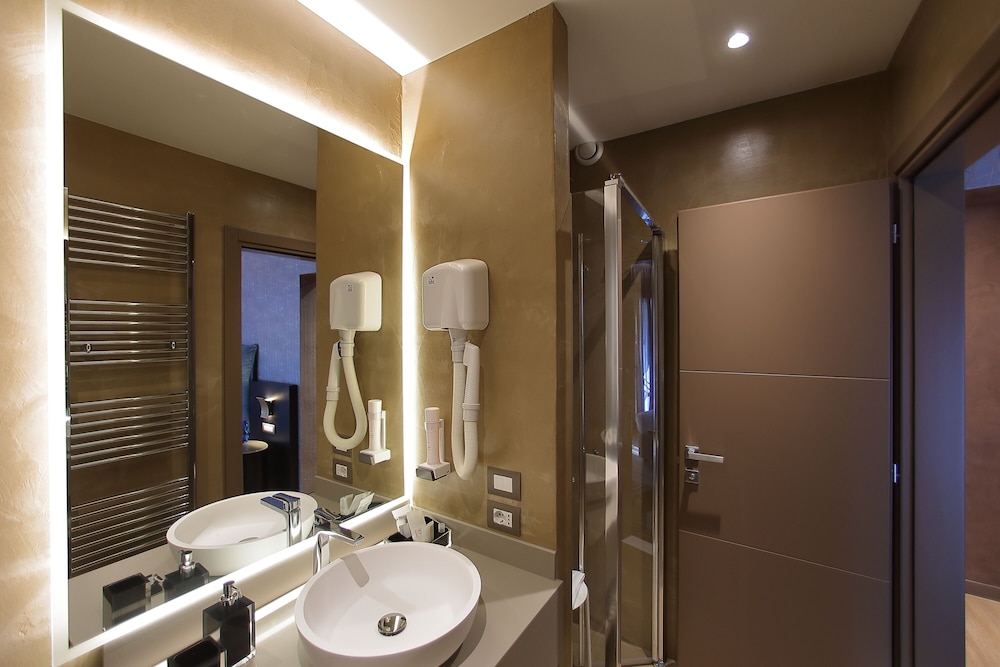 Deluxe Double Room - Photo 5