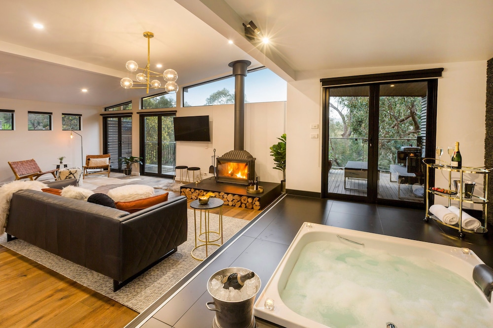 Luxury Villa, 1 Bedroom, Hot Tub (4 Villa 2 nts min) photo 3