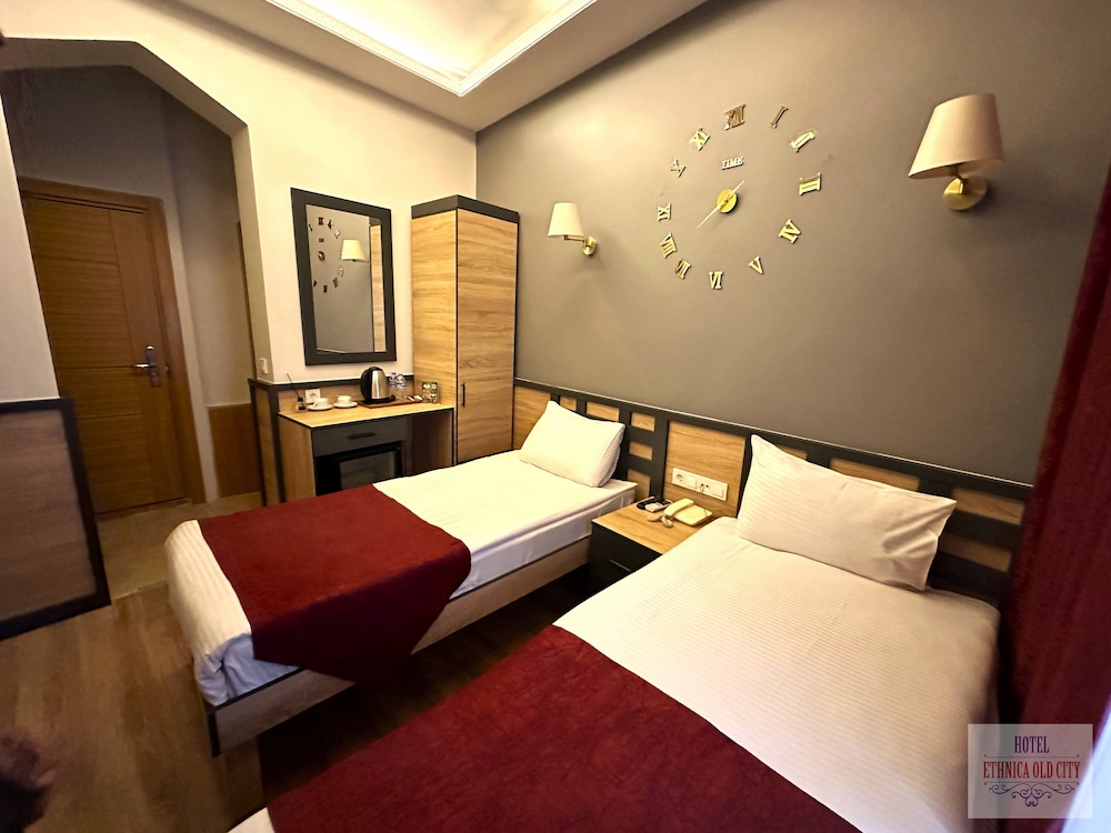Superior Twin Room photo 2
