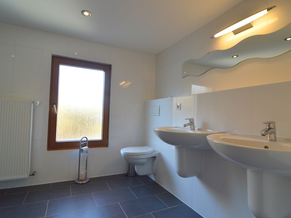 Comfort House, 6 Bedrooms photo 3