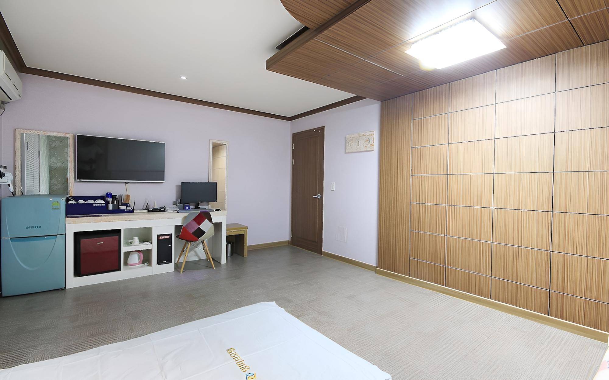Room (Special Korean Room - Air Purifier (N) photo 3