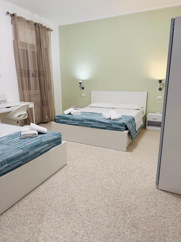 Basic Quadruple Room photo 1