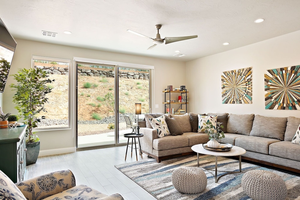 Townhome, 4 Bedrooms photo 1