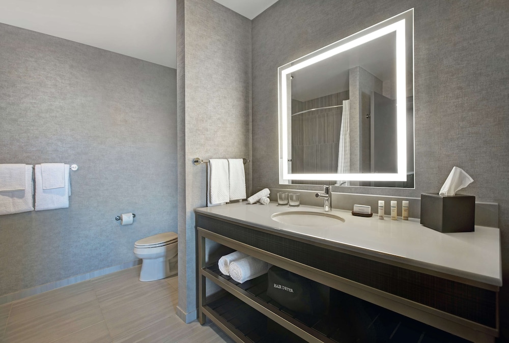 Suite, 2 Queen Beds - Photo 4