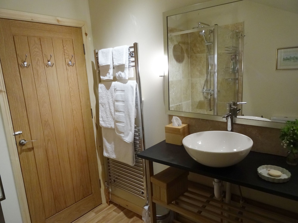 Double or Twin Room, Ensuite (Muscovy) photo 2