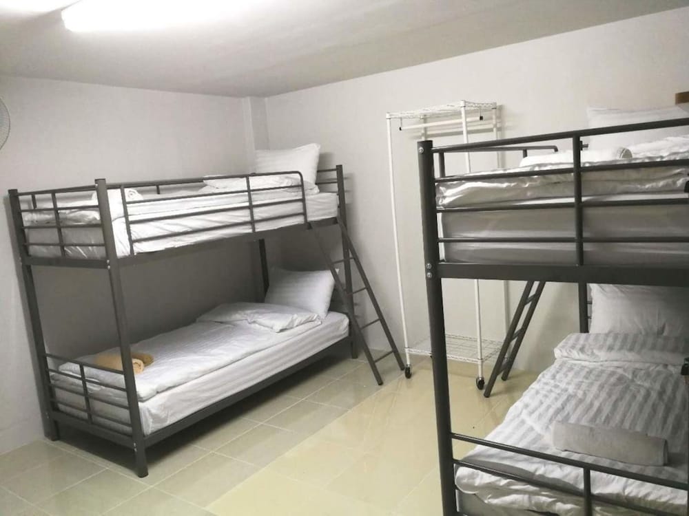4-Bed Dormitory Room photo 1