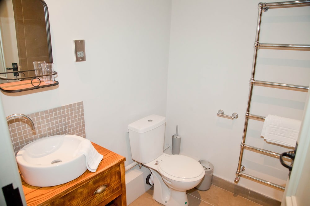 Deluxe Double Room, Ensuite photo 3