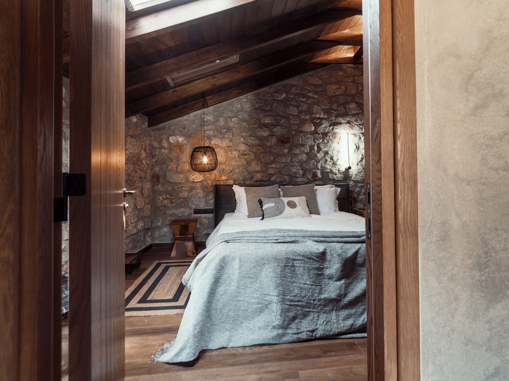 Suite with Balcony and Sea View photo 1