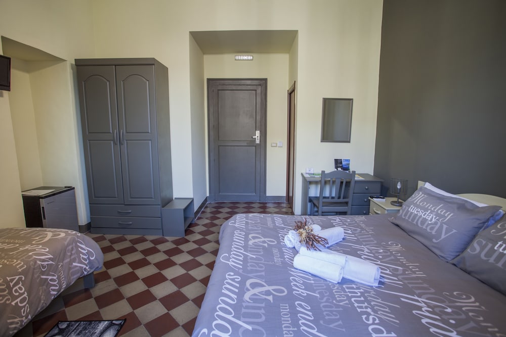 Triple Room photo 2