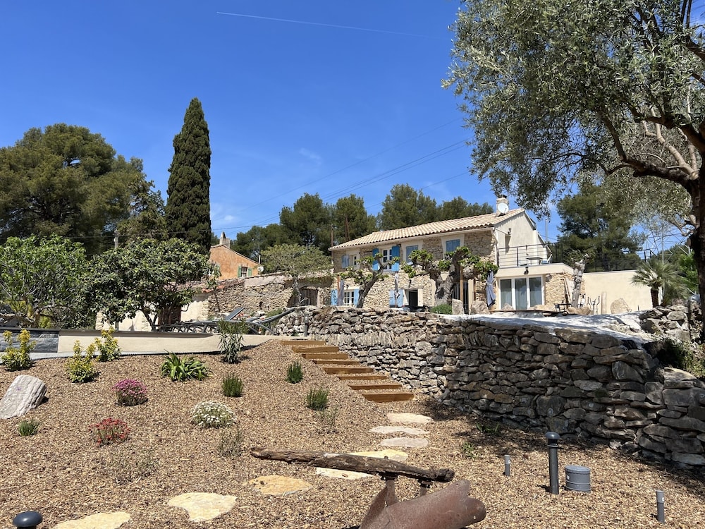 Elite Double Room, Private Bathroom, Pool View (Chambre Mourvèdre ) photo 3
