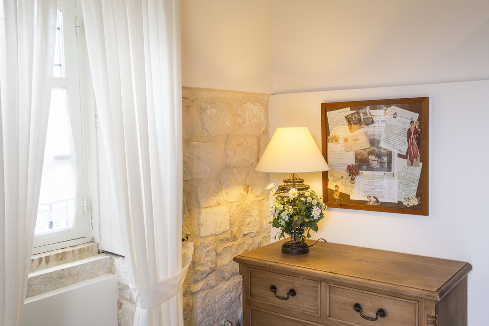 Standard Triple Room, Multiple Beds, Ground Floor photo 3