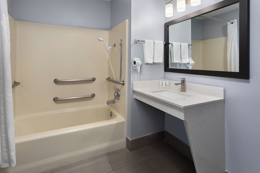Room, Accessible - Photo 3