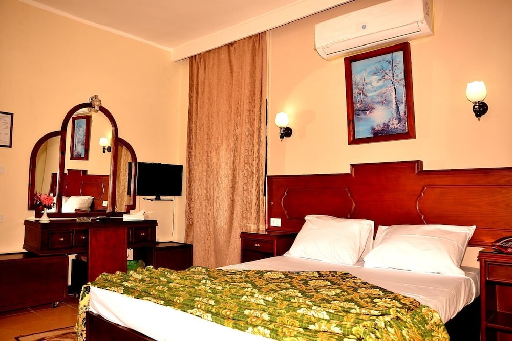 Single Room photo 3