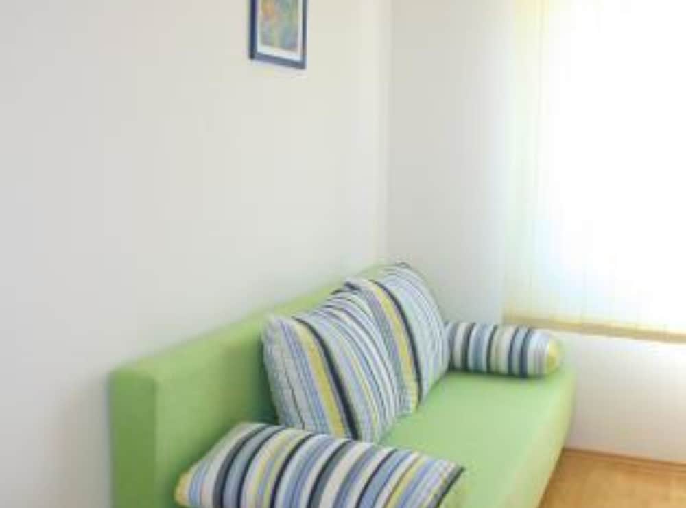 Apartment (Two Bedroom Apartment (right))