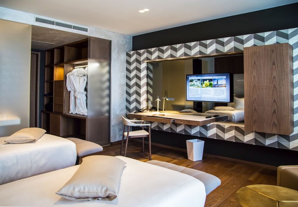 Business Double or Twin Room