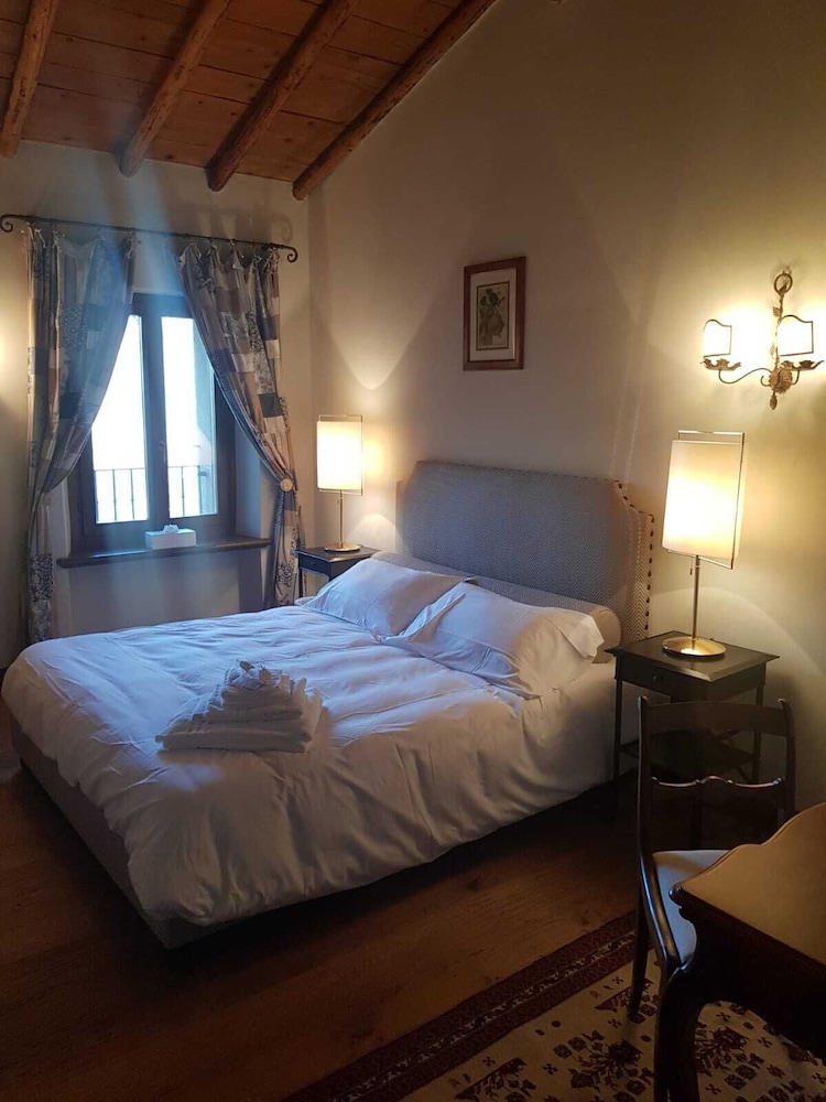Comfort Room photo 2